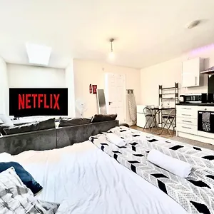 Lt Luton Town Centre Tv Netflix Ground Floor 2 Apartment Luton (Bedfordshire)